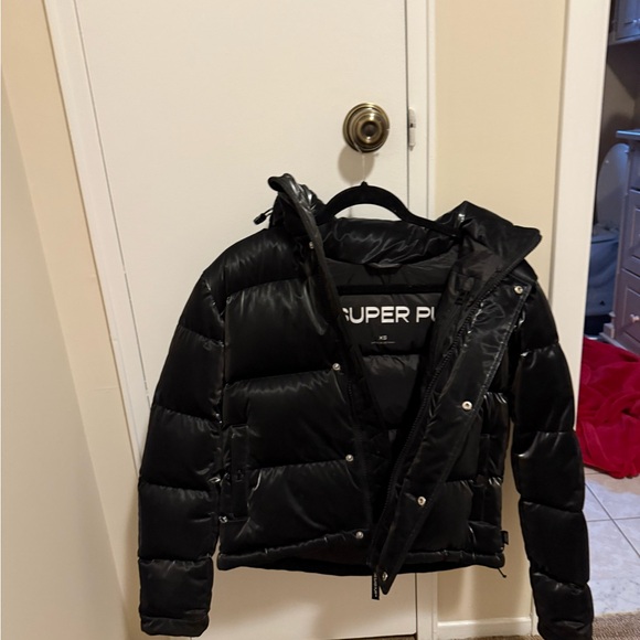 Aritzia Glossy Black Puffer Jacket - Picture 4 of 7